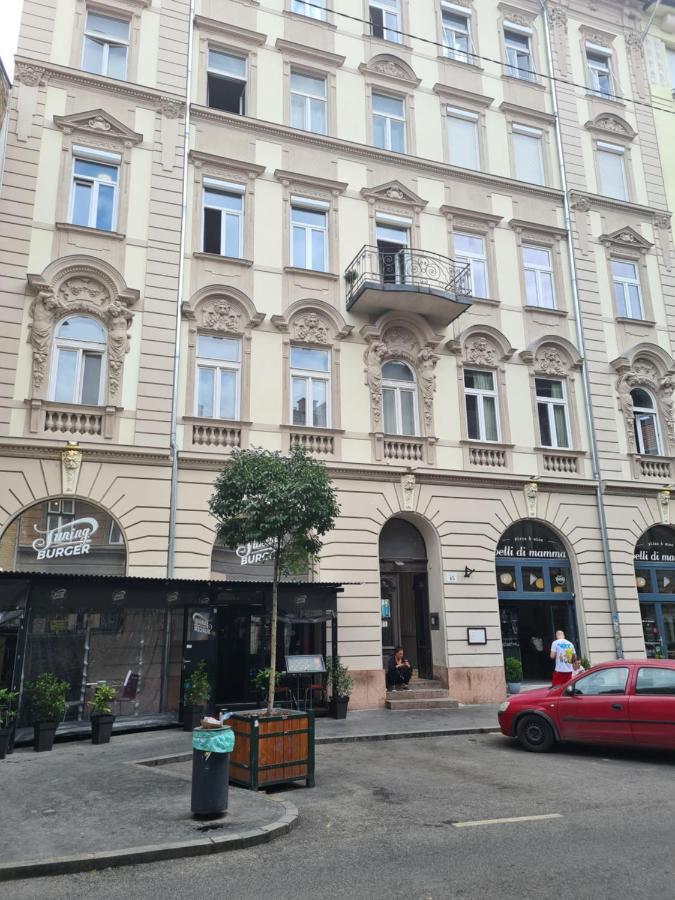 Feeling Home In The Heart Of Budapest Exterior foto